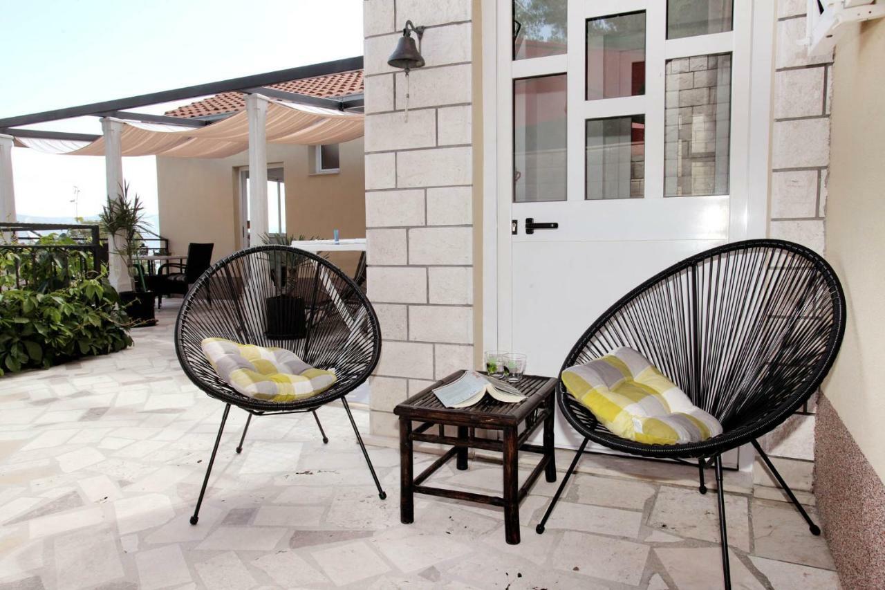 Apartments Viki Trogir Exteriör bild